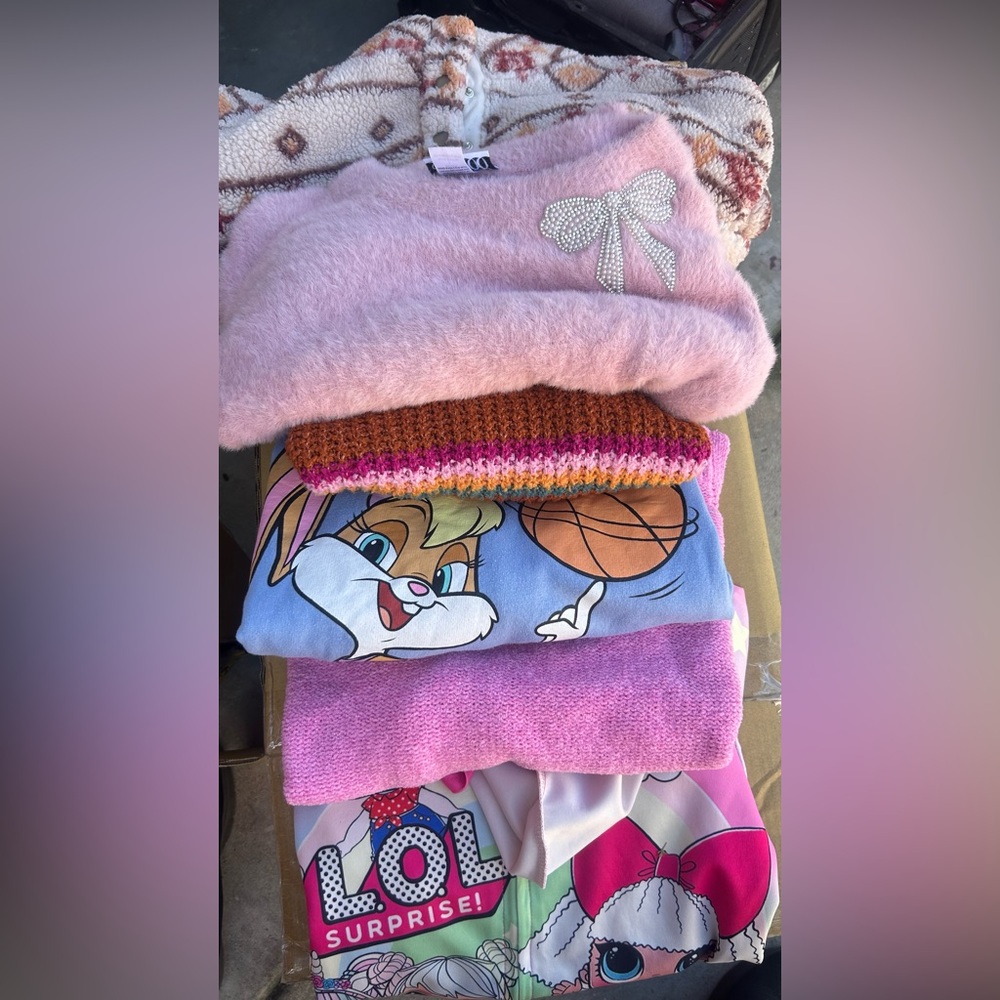 Girls clothing bundle size 10/12 , 42 pcs